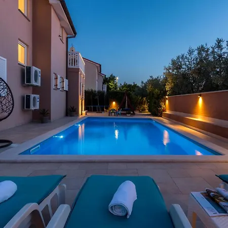 45 Сasa de vacaciones Loborika